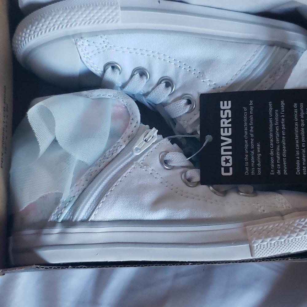 Kids Converse Size 9